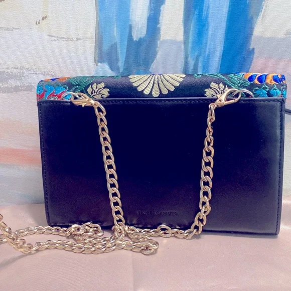 VINCE CAMUTO CROSSBODY BAG 💃🏻🔥 LIKE NEW 💃🏻🔥 - Picture 4 of 8